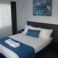 Отель The Beach Motel Hervey Bay в городе Херви Бэй, Австралия