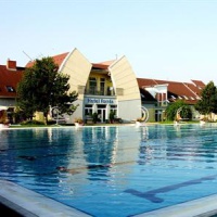 Отель Forras Hotel в городе Комаром, Венгрия