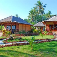 Отель Sea World Club Beach Resort в городе Маумере, Индонезия