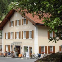 Отель Hotel Albula в городе Бергюн, Швейцария