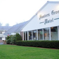 Отель Hunters Green Motel в городе Уэст Ярмут, США