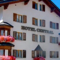Отель Hotel Central Obersaxen в городе Оберзаксен, Швейцария