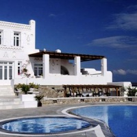 Отель En Lefko Prive Suites в городе Орнос, Греция