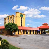 Отель La Quinta Inn & Suites Conover/Hickory в городе Коновер, США
