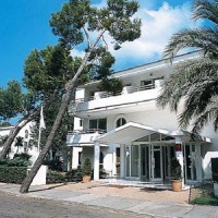 Отель Hoposa Apartamentos Villa Concha Pollenca в городе Кала Сан- Винсенте, Испания