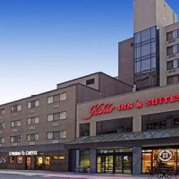 Отель Kahler Inn & Suites Rochester Minnesota в городе Рочестер, США