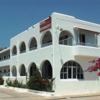Отель Karanasos Batsi в городе Батси, Греция