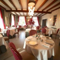 Отель Hotel Restaurant Le Lion d'Or Saint-Hilaire-du-Harcouet в городе Сент-Илер-дю-Аркуэ, Франция