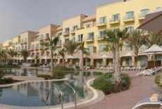 Отель Movenpick Resort в городе Эль-Фарвания, Кувейт