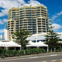 Отель Mantra Mooloolaba Beach Resort в городе Сиппи-Даунс, Австралия