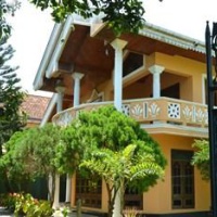 Отель Amandhi Holiday Home в городе Катунаяке, Шри-Ланка