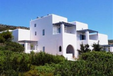 Отель Oliaros Studios в городе Agios Georgios, Греция