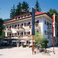 Отель Hotel Gasthof Weiherbad в городе Виллабасса, Италия