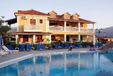 Отель Elpida Hotel в городе Ано Йеракарион, Греция