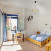 Отель Rent Rooms The Sea Front в городе Ретимнон, Греция