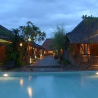Отель WARISAN Heritage Resort & Resto в городе Grogol, Индонезия