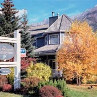 Отель Lady Macdonald Country Inn Canmore в городе Канмор, Канада