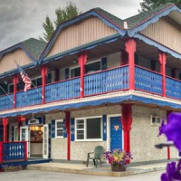 Отель Alpine Motel & Suites в городе Нельсон, Канада