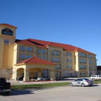 Отель La Quinta Inn & Suites Bedford в городе Херст, США