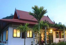 Отель Mountain Breeze Villa в городе Сам Рой Йот, Таиланд