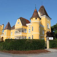 Отель Georgi Schloss в городе Эренхаузен, Австрия