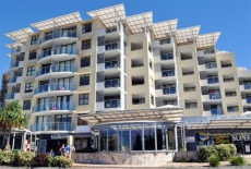 Отель Shearwater Resort в городе Шеаруотер, Австралия
