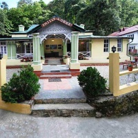 Отель Emiily Lodge в городе Найнитал, Индия