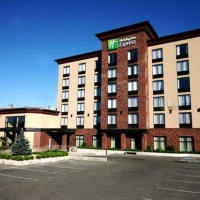 Отель Holiday Inn Express Kelowna Conference Centre в городе Келоуна, Канада