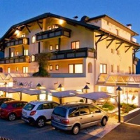 Отель Grandpanoramahotel Stephanshof в городе Тироло, Италия