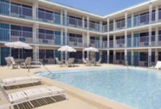 Отель Days Inn Hotel & Suites Palm Harbor в городе Палм Харбор, США