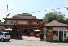 Отель Pension Azaro в городе Олтеница, Румыния