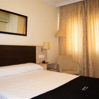 Отель Hotel Room в городе Понтеведра, Испания
