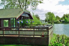 Отель Lake Birds Lodge в городе Hunston, Великобритания