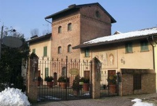 Отель Antica Torre Viscontea в городе Сан-Дженезьо-эд-Юнити, Италия