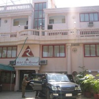 Отель La Revival в городе Кхандала, Индия