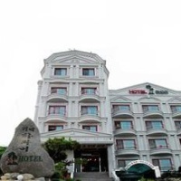 Отель Geoje Hawaii Condo Beach Hotel в городе Коджи, Южная Корея