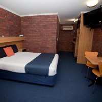 Отель Comfort Inn Blue Shades в городе Тинана, Австралия