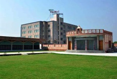 Отель Motel Gajraj Continental в городе Бахадургарх, Индия