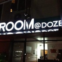Отель Room@Doze в городе Паккрет, Таиланд