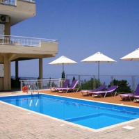 Отель Amalia Apartments Kalamitsi в городе Каламитси, Греция