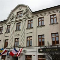 Отель Hotel Grand Nymburk в городе Нимбурк, Чехия