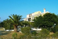 Отель Sunny Studios & Apartments в городе Mantzavinata, Греция