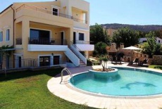 Отель Villa Chrysa в городе Stilos, Греция