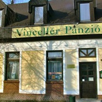 Отель Vinceller Panzio es Etterem в городе Дьёндьёш, Венгрия