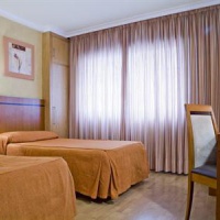 Отель HHB Pontevedra Confort Hotel в городе Понтеведра, Испания
