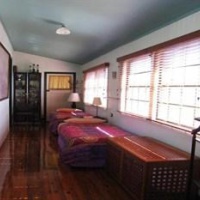 Отель Pitstop Lodge Bed & Breakfast and Guesthouse в городе Уорик, Австралия