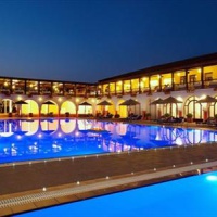 Отель Blue Dolphin Hotel Metamorfosi в городе Метаморфоси, Греция