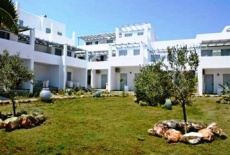 Отель Artemis Deluxe Rooms в городе Paleochori, Греция