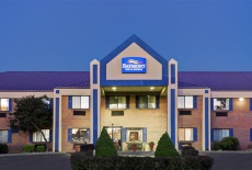 Отель Baymont Inn and Suites Harrodsburg в городе Харродсберг, США