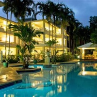 Отель Mandalay Luxury Beachfront Apartments в городе Порт Дуглас, Австралия